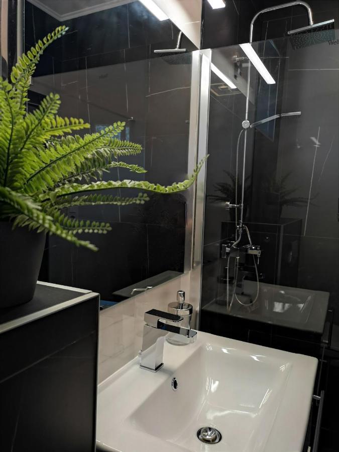 Otium Wellness Apartmanhaz Balatonakarattya Εξωτερικό φωτογραφία