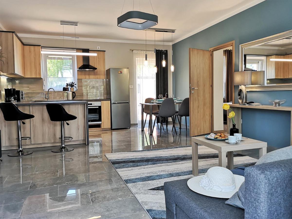 Otium Wellness Apartmanhaz Balatonakarattya Εξωτερικό φωτογραφία