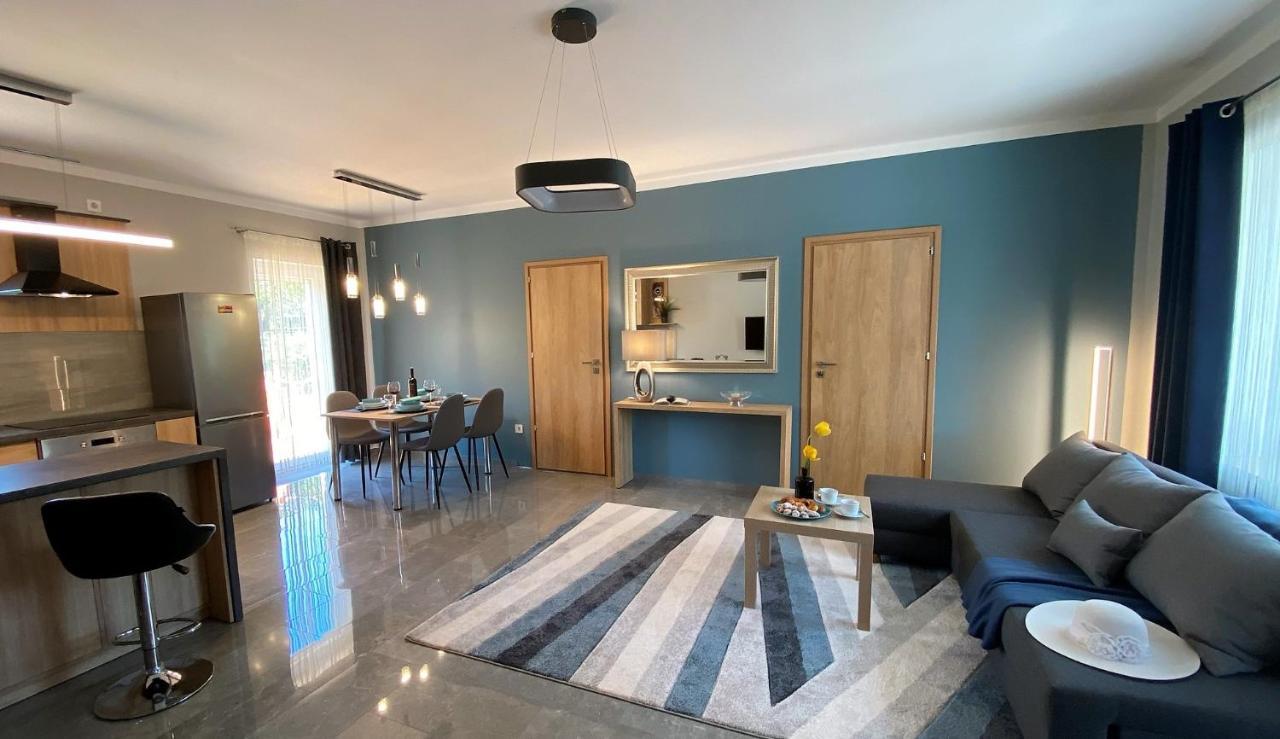 Otium Wellness Apartmanhaz Balatonakarattya Εξωτερικό φωτογραφία