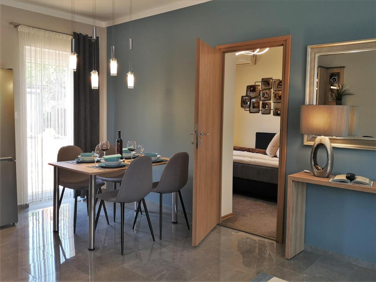 Otium Wellness Apartmanhaz Balatonakarattya Εξωτερικό φωτογραφία