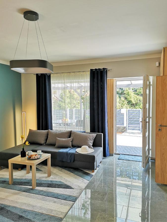 Otium Wellness Apartmanhaz Balatonakarattya Εξωτερικό φωτογραφία