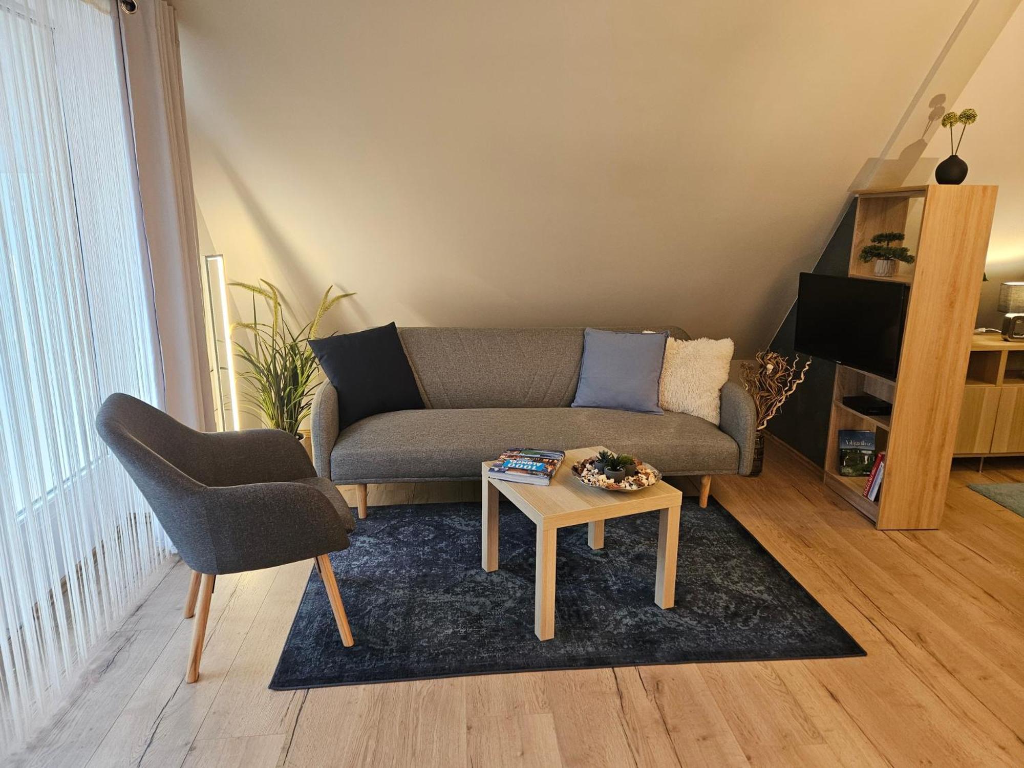 Otium Wellness Apartmanhaz Balatonakarattya Εξωτερικό φωτογραφία